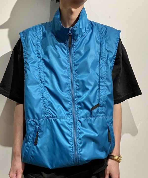 西村 光平さんの「BEAMS WOMEN｜BEAMS / コットン ナイロン オーバーパンツ」を使ったコーディネート