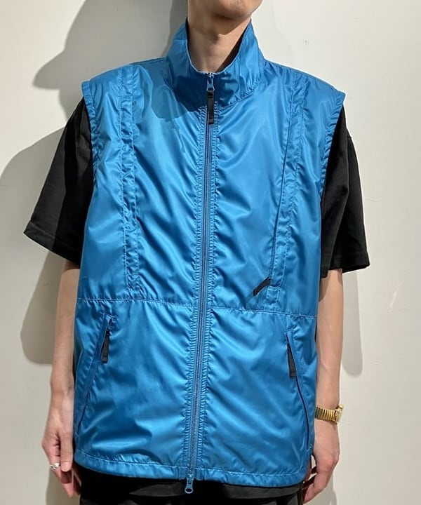 西村 光平さんの「BEAMS WOMEN｜BEAMS / コットン ナイロン オーバーパンツ」を使ったコーディネート