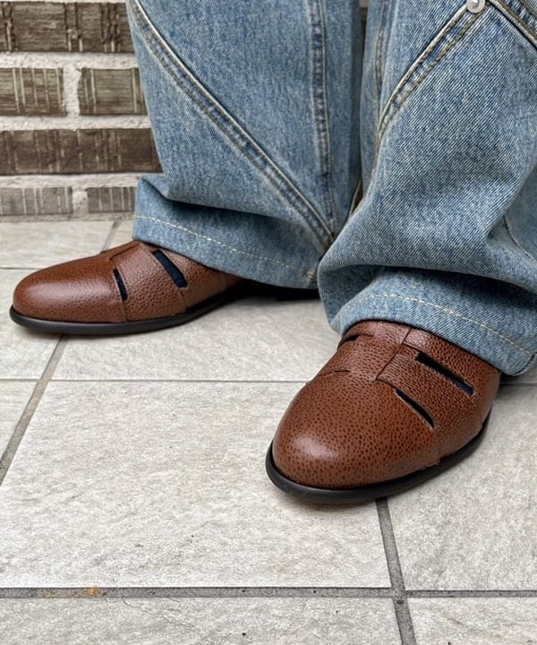 トラ吉さんの「BEAMS WOMEN｜SLOW/ 別注 Flap Shoulder Bag」を使ったコーディネート