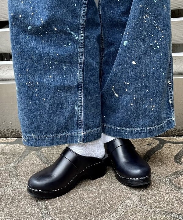 ミナミマリコさんの「BEAMS WOMEN｜BEAMS BOY / ラメ リブ クルー ソックス NEW」を使ったコーディネート