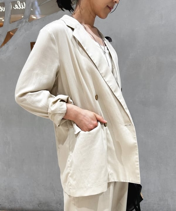 川口 恵さんの「BEAMS WOMEN｜」を使ったコーディネート
