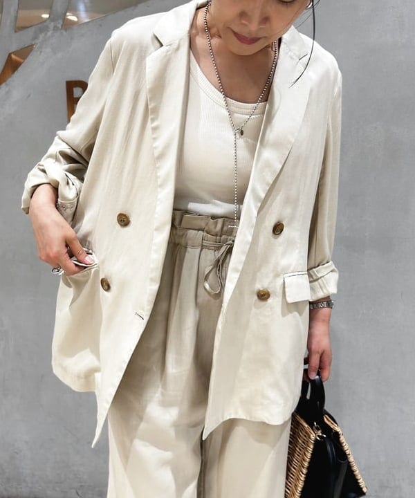 川口 恵さんの「BEAMS WOMEN｜」を使ったコーディネート