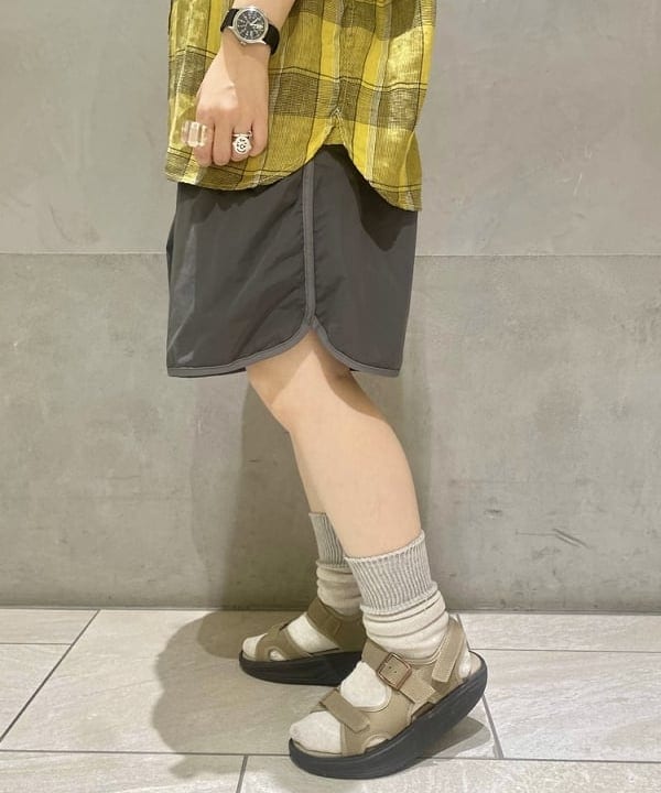 原口 愛さんの「BEAMS WOMEN｜BEAMS BOY / パイピングショーツ」を使ったコーディネート