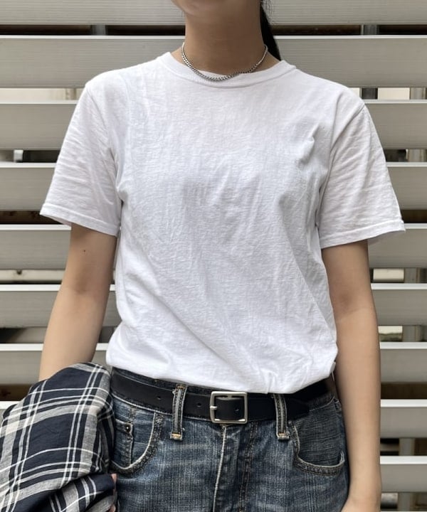ミナミマリコさんの「BEAMS WOMEN｜FRUIT OF THE LOOM × BEAMS BOY / 2PACK TEE」を使ったコーディネート
