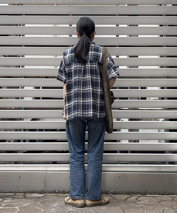 ミナミマリコさんの「BEAMS WOMEN｜FRUIT OF THE LOOM × BEAMS BOY / 2PACK TEE」を使ったコーディネート