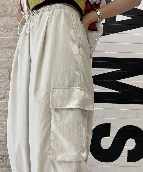 ちりこさんの「BEAMS WOMEN｜MBT / KISUMU CLASSIC」を使ったコーディネート