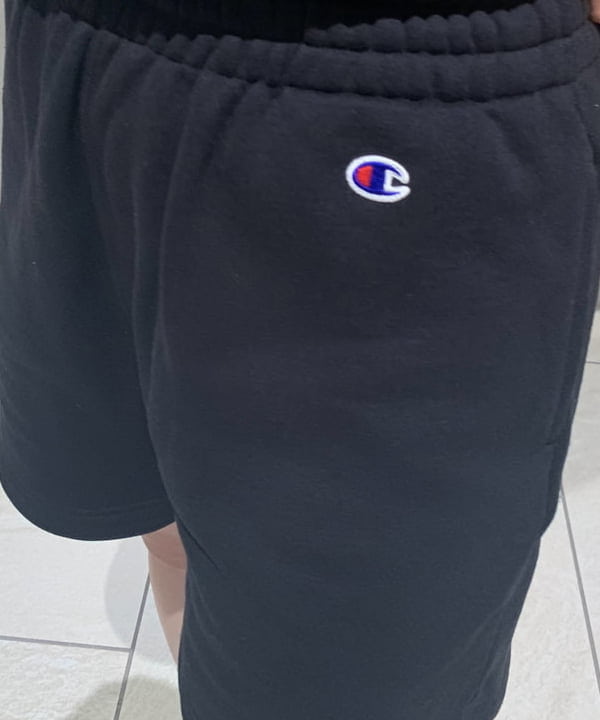 前田 優衣さんの「BEAMS WOMEN｜Ray BEAMS / アンクルストラップ パンプス」を使ったコーディネート