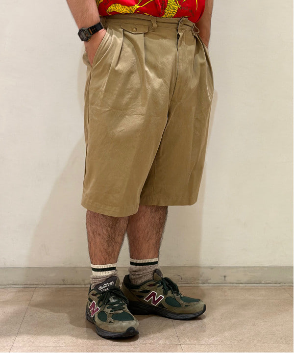佐々木 優さんの「BEAMS WOMEN｜DALE HOPE &times; BEAMS PLUS / 別注 Short Sleeve Aloha Shirt Papale Lau Niu」を使ったコーディネート