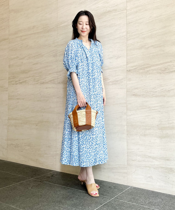 美品 マリハ ロングマキシ丈 春の花のドレスワンピース デートシーン等