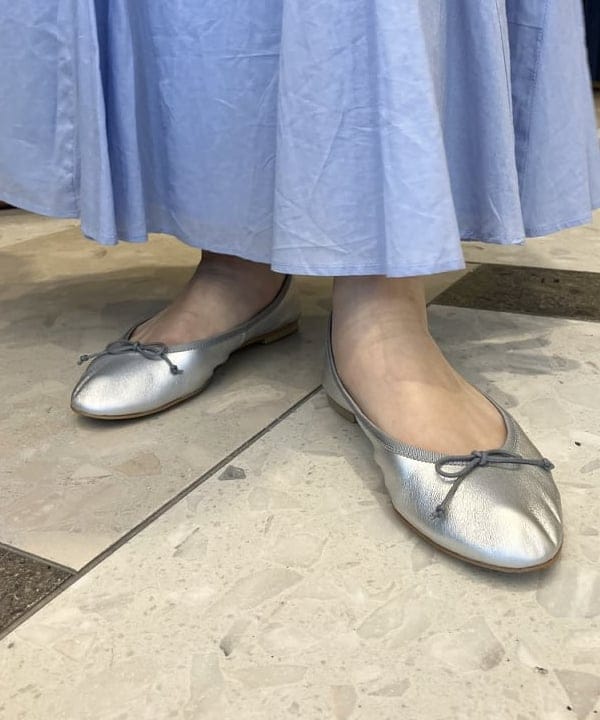 蒲原 捺美さんの「BEAMS WOMEN｜GIANNI CHIARINI / ALIFA レザーショルダーバッグ S」を使ったコーディネート