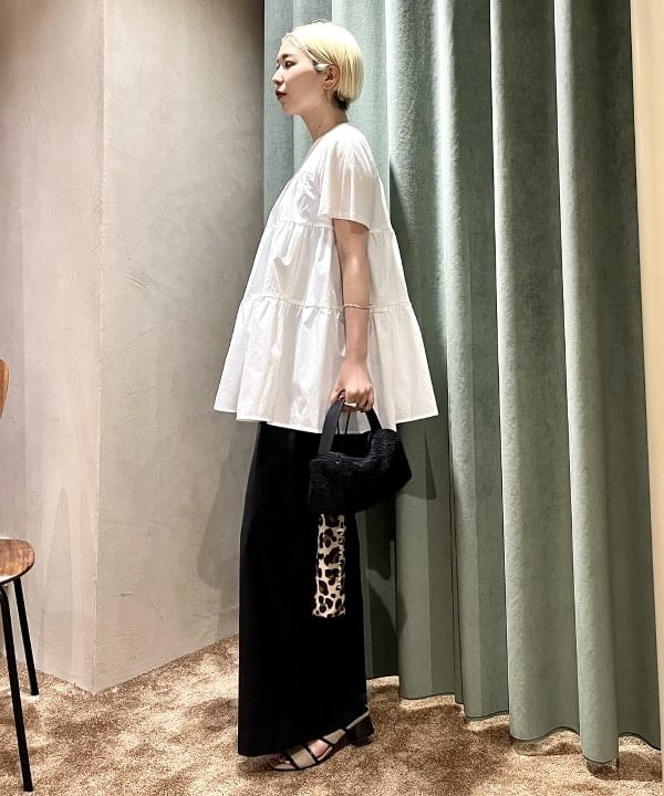 shirakiさんの「BEAMS WOMEN｜コンビ ティアード プルオーバー」を使ったコーディネート