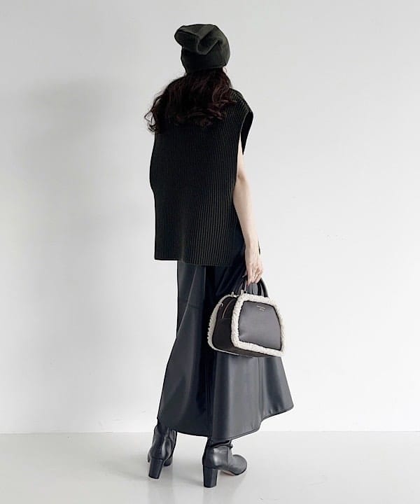 shibataさんの「BEAMS WOMEN｜CHRISTIAN VILLA / ムートントリム ハンドバッグ.」を使ったコーディネート