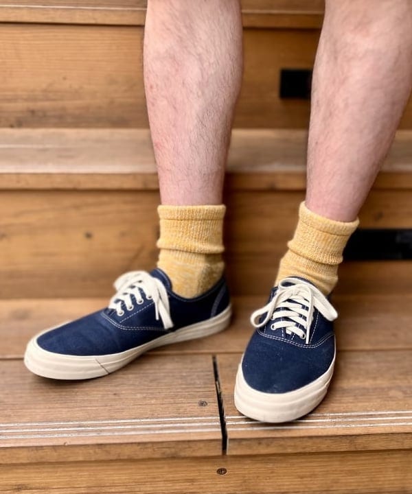 Vans authentic navy outlet blue on feet