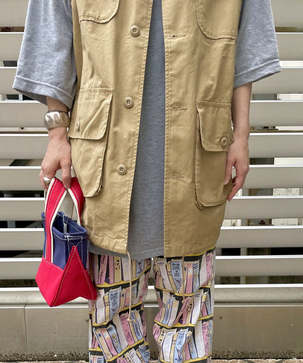コウリキ　マミさんの「BEAMS WOMEN｜L.L.Bean × BEAMS PLUS ＆ BEAMS BOY / Deep Bottom Deluxe Boat and Tote Mini」を使ったコーディネート