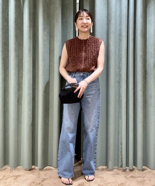 西村 章代さんの「BEAMS WOMEN｜upper hights / THE NIECE デニムパンツ」を使ったコーディネート