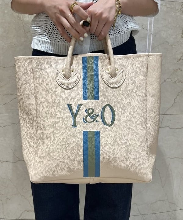 篠崎 香月さんの「BEAMS WOMEN｜upper hights &times; Demi-Luxe BEAMS / 別注 THE NIECE デニムパンツ」を使ったコーディネート