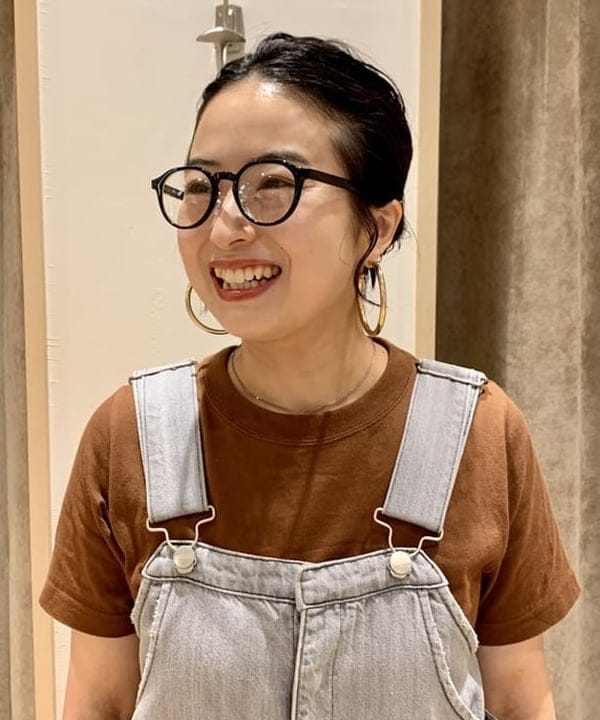 吉田　真実さんの「BEAMS WOMEN｜BEAMS BOY / BBロゴ ショップバック」を使ったコーディネート