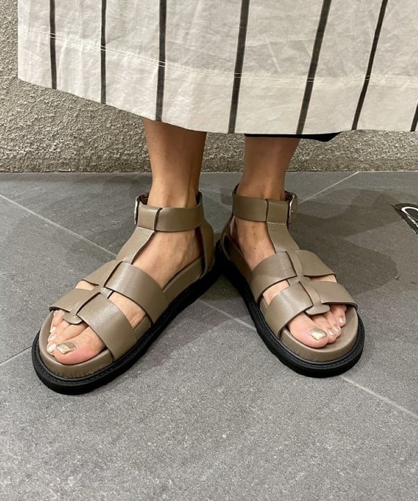 五十峯 さよさんの「BEAMS WOMEN｜CHRISTIAN VILLA × Demi-Luxe BEAMS / 別注 ストロー バニティーバッグ」を使ったコーディネート