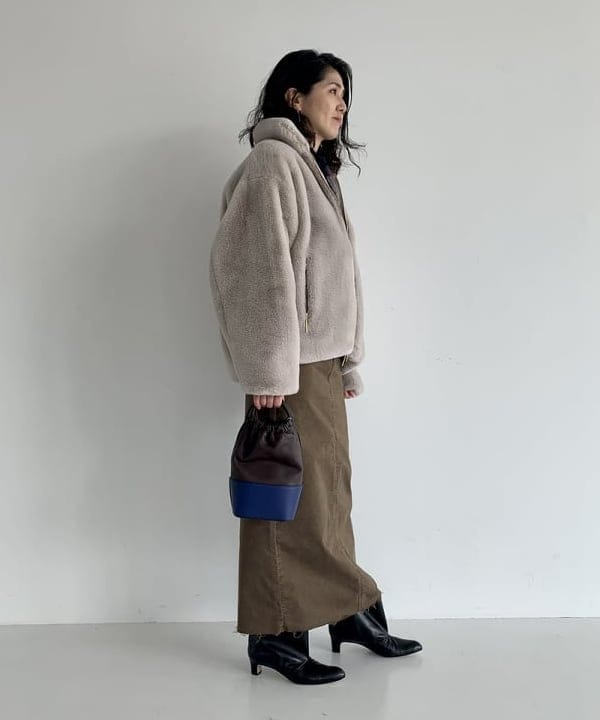 松元 晴佳さんの「BEAMS WOMEN｜TATRAS / BARBRA ボア ブルゾン」を使ったコーディネート