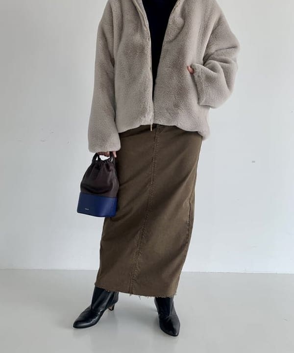 松元 晴佳さんの「BEAMS WOMEN｜TATRAS / BARBRA ボア ブルゾン」を使ったコーディネート