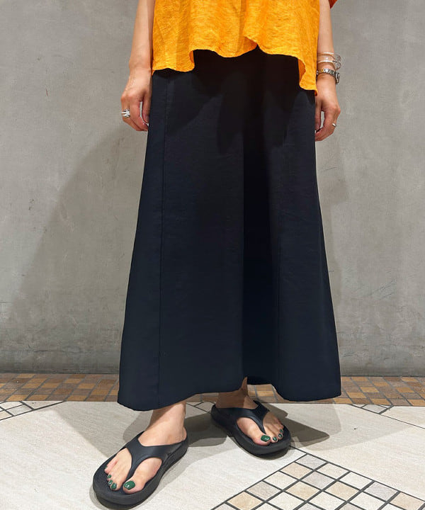 川口 恵さんの「BEAMS WOMEN｜Ray BEAMS / ペーパー トートバッグ」を使ったコーディネート