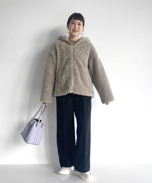 Ichika Hondaさんの「BEAMS WOMEN｜【WEB限定】TATRAS / IPAMA ボア フードジャケット」を使ったコーディネート