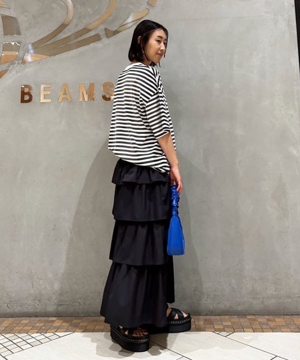 川口 恵さんの「BEAMS WOMEN｜Dr.Martens / VOSS II QUAD サンダル」を使ったコーディネート