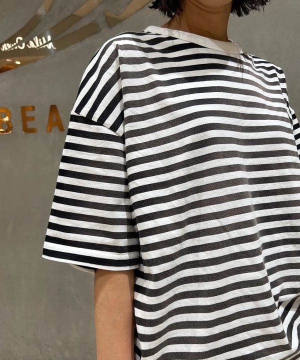 川口 恵さんの「BEAMS WOMEN｜Dr.Martens / VOSS II QUAD サンダル」を使ったコーディネート