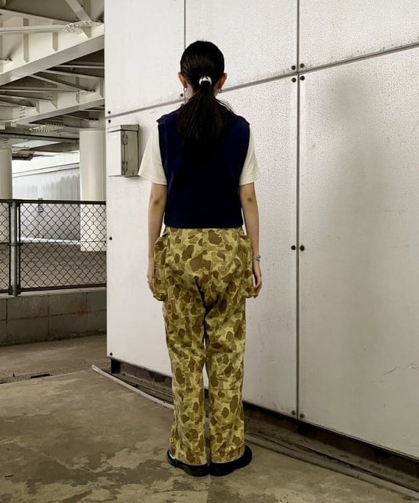 ミナミマリコさんの「BEAMS WOMEN｜WAREHOUSE & CO. / 別注 ステンシル13 Tシャツ」を使ったコーディネート