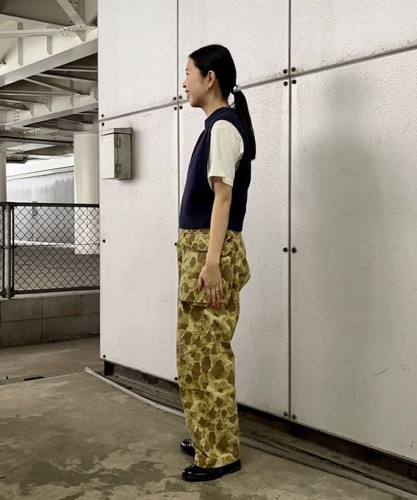 ミナミマリコさんの「BEAMS WOMEN｜WAREHOUSE & CO. / 別注 ステンシル13 Tシャツ」を使ったコーディネート