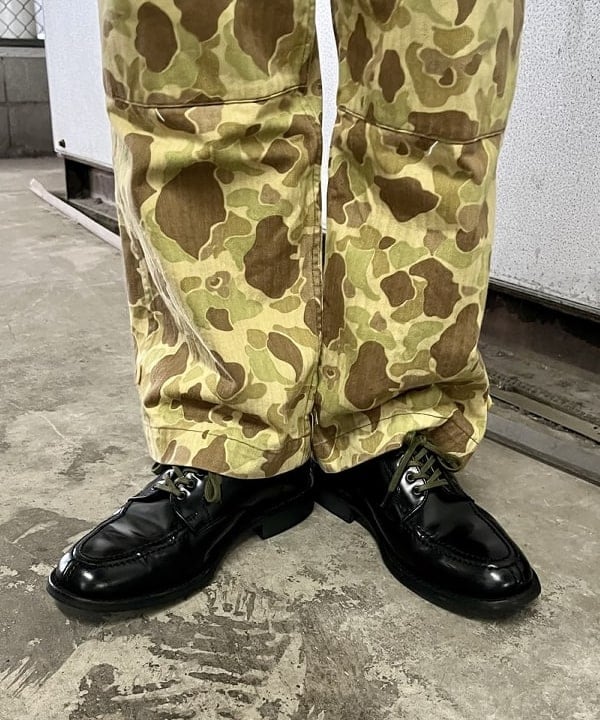 ミナミマリコさんの「BEAMS WOMEN｜WAREHOUSE & CO. / 別注 ステンシル13 Tシャツ」を使ったコーディネート