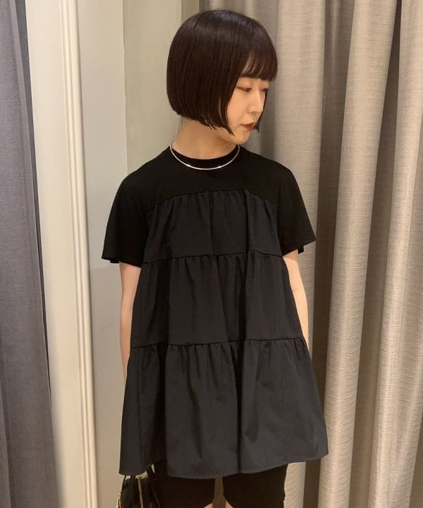 中川　ゆららさんの「BEAMS WOMEN｜コンビ ティアード プルオーバー」を使ったコーディネート