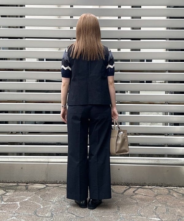 千田 静香さんの「BEAMS WOMEN｜Demi-Luxe BEAMS / コンパートメント ミニバッグ」を使ったコーディネート