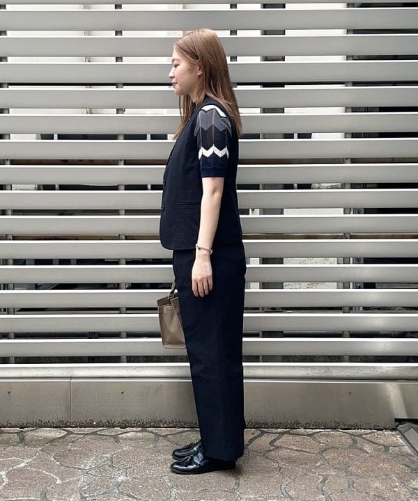 千田 静香さんの「BEAMS WOMEN｜Demi-Luxe BEAMS / コンパートメント ミニバッグ」を使ったコーディネート