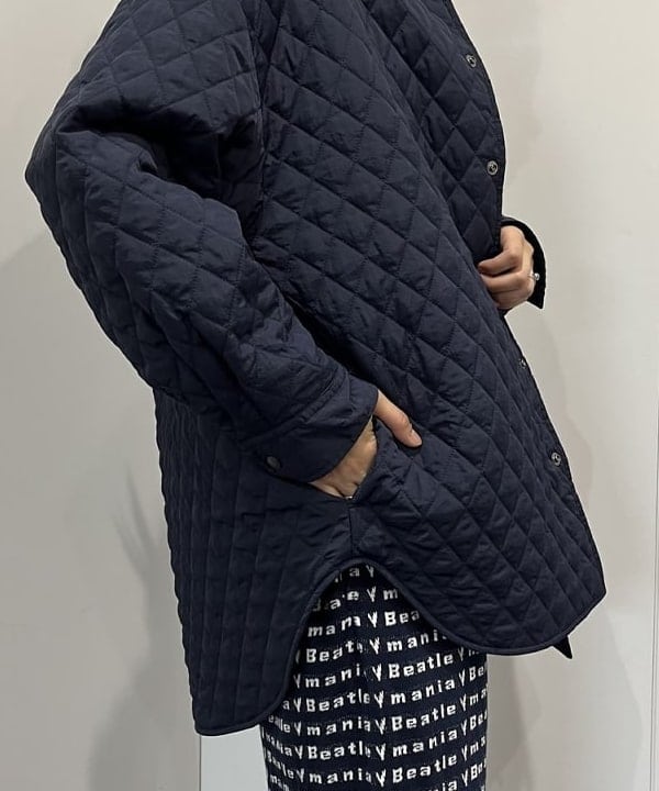 ミナミマリコさんの「BEAMS WOMEN｜WAREHOUSE & CO. / 別注 ステンシル13 Tシャツ」を使ったコーディネート