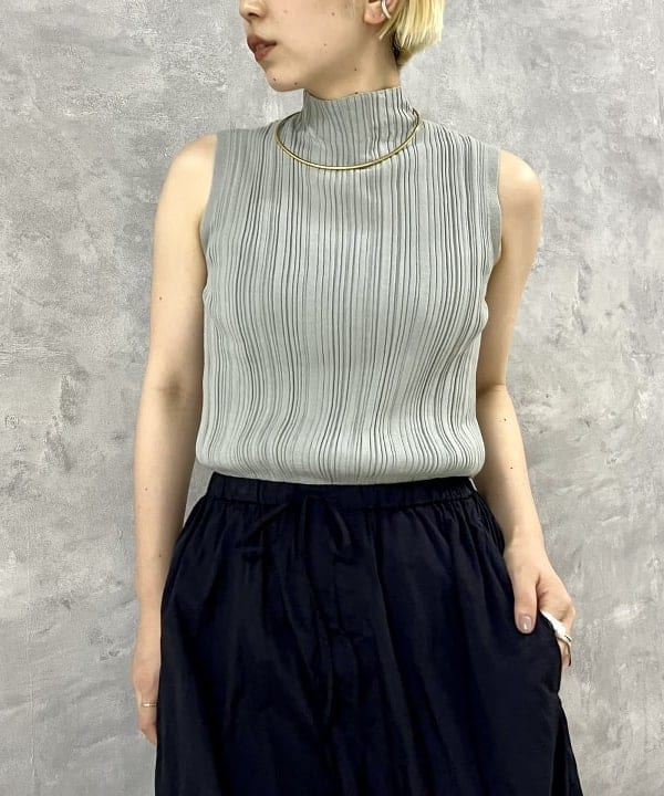 shirakiさんの「BEAMS WOMEN｜Demi-Luxe BEAMS / クロスストラップ サンダル」を使ったコーディネート