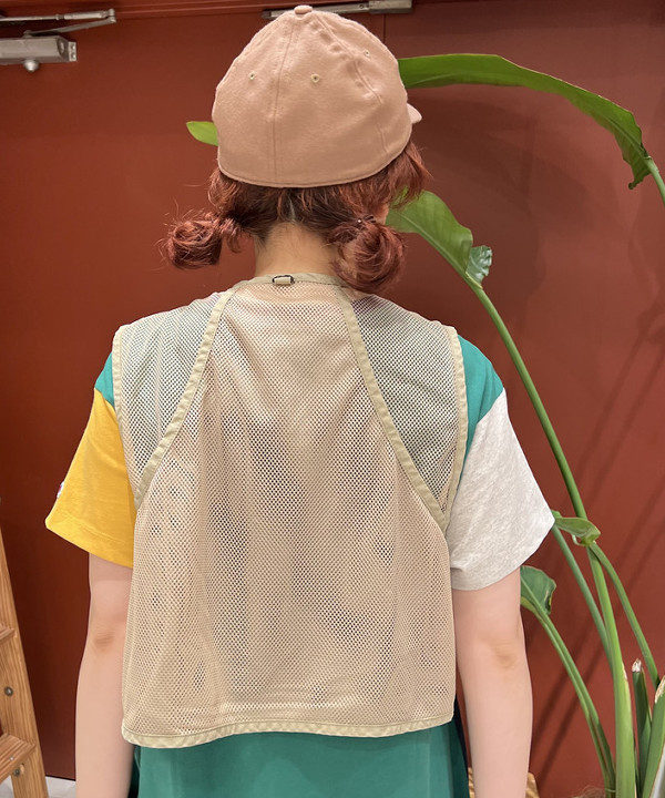 エノモト アミさんの「BEAMS WOMEN｜Chaco × BEAMS BOY / 別注 Z CLOUD 23SS」を使ったコーディネート