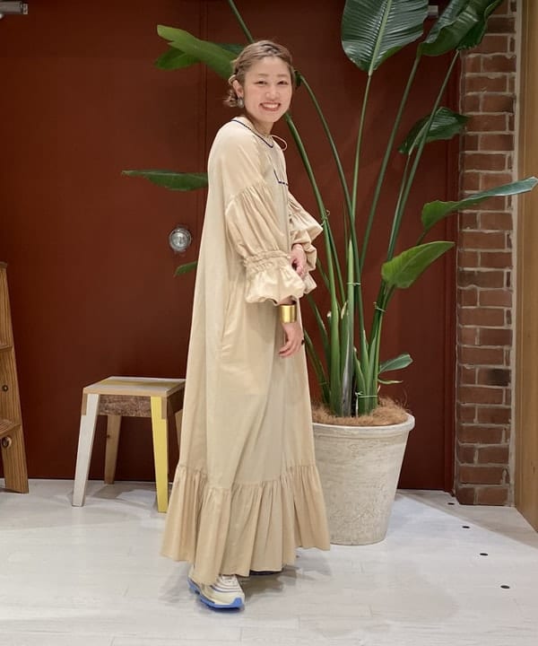 優意さんの「BEAMS WOMEN｜ROSETTA PRAYER / ワイド バングル」を使ったコーディネート