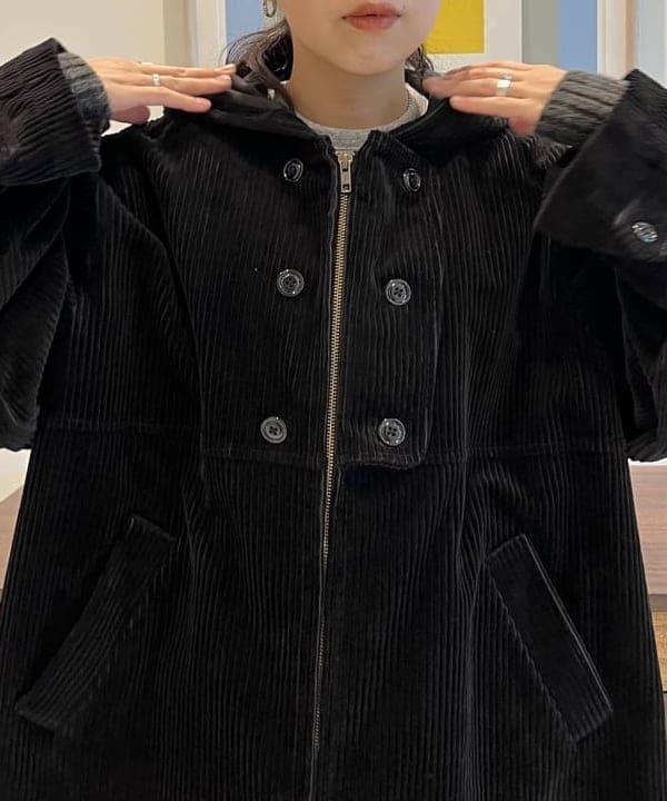 ミナミマリコさんの「BEAMS WOMEN｜WAREHOUSE & CO. / 別注 ステンシル13 Tシャツ」を使ったコーディネート