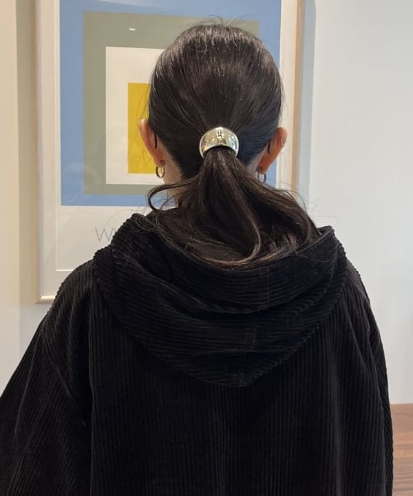 ミナミマリコさんの「BEAMS WOMEN｜WAREHOUSE & CO. / 別注 ステンシル13 Tシャツ」を使ったコーディネート