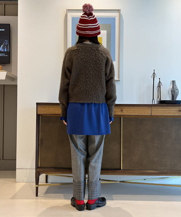 ミナミマリコさんの「BEAMS WOMEN｜WAREHOUSE & CO. / 別注 ステンシル13 Tシャツ」を使ったコーディネート