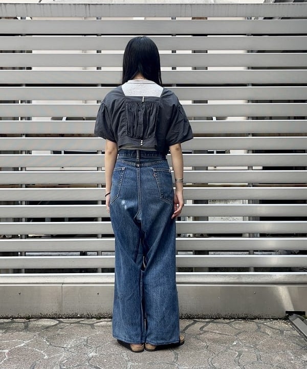 ミナミマリコさんの「BEAMS WOMEN｜WAREHOUSE & CO. / 別注 ステンシル13 Tシャツ」を使ったコーディネート