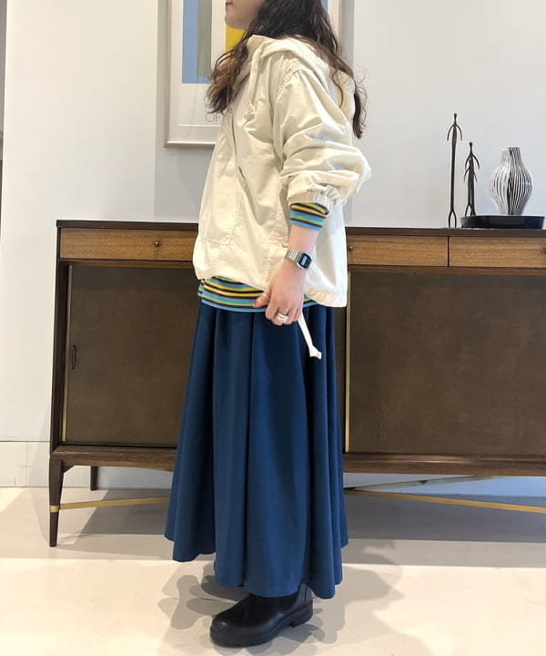 カスタニ モモノさんの「BEAMS WOMEN｜Blundstone / LOW CUT」を使ったコーディネート