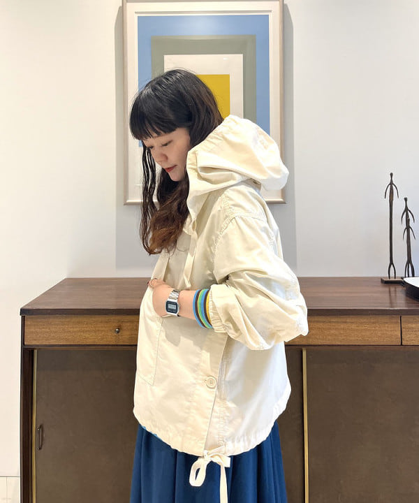 カスタニ モモノさんの「BEAMS WOMEN｜Blundstone / LOW CUT」を使ったコーディネート