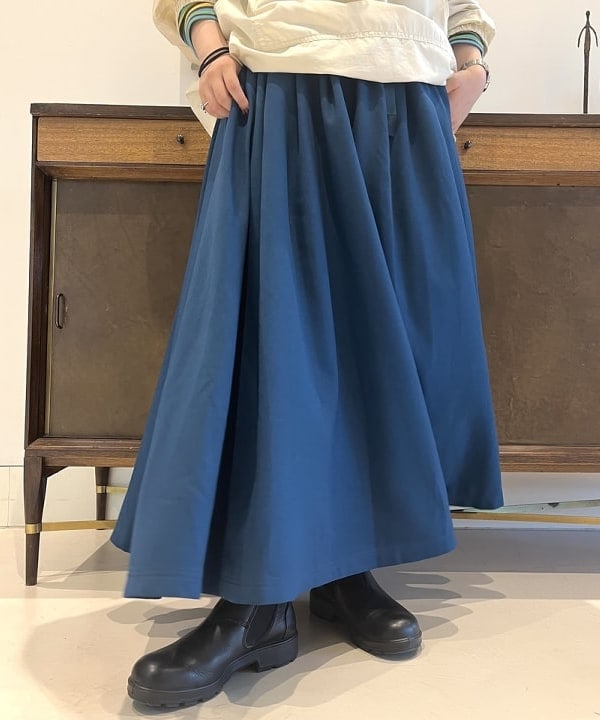 カスタニ モモノさんの「BEAMS WOMEN｜Blundstone / LOW CUT」を使ったコーディネート