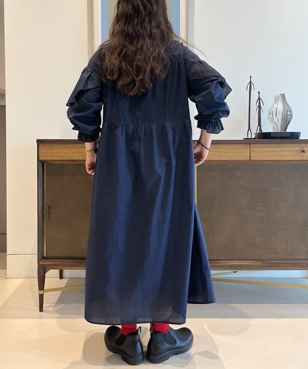 カスタニ モモノさんの「BEAMS WOMEN｜Blundstone / LOW CUT」を使ったコーディネート