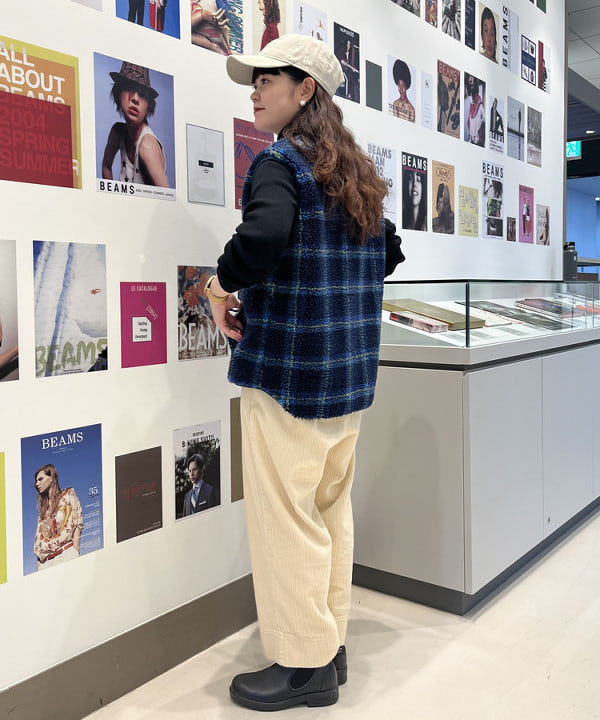 カスタニ モモノさんの「BEAMS WOMEN｜Blundstone / LOW CUT」を使ったコーディネート