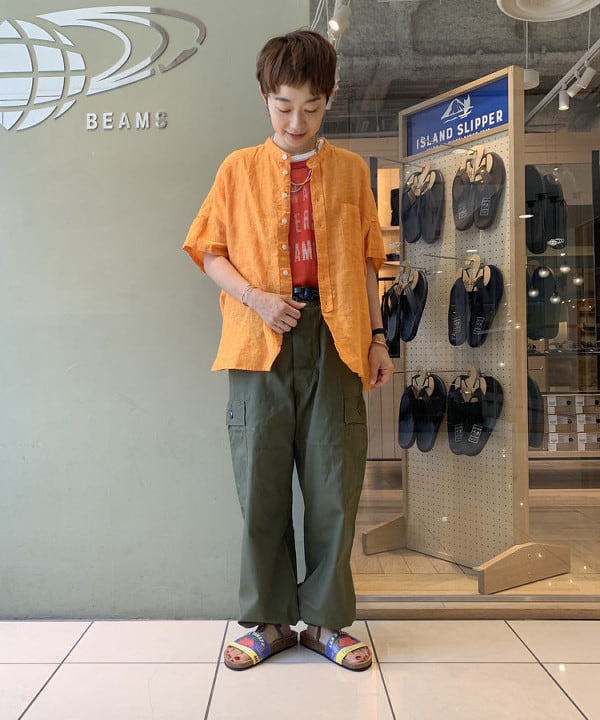 矢野(青木)優香さんの「BEAMS WOMEN｜【別注】BUZZ RICKSON'S / ポプリン アーミーパンツ」を使ったコーディネート