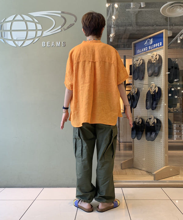 矢野(青木)優香さんの「BEAMS WOMEN｜【別注】BUZZ RICKSON'S / ポプリン アーミーパンツ」を使ったコーディネート