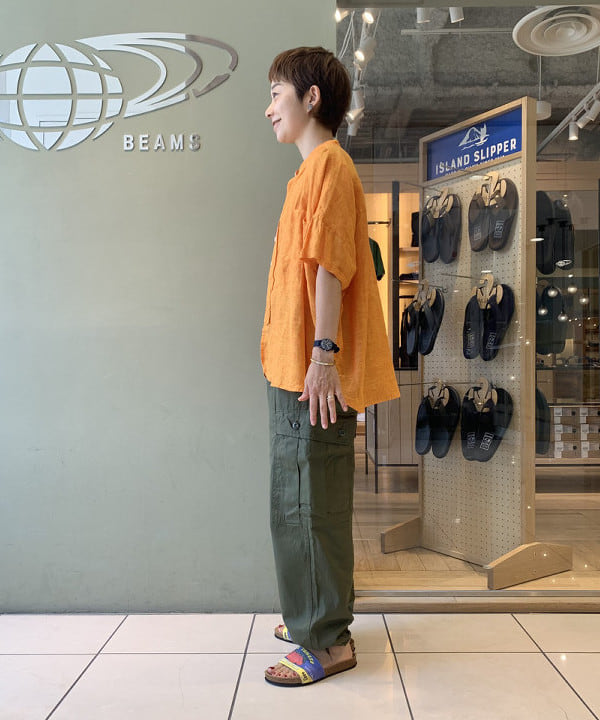矢野(青木)優香さんの「BEAMS WOMEN｜【別注】BUZZ RICKSON'S / ポプリン アーミーパンツ」を使ったコーディネート